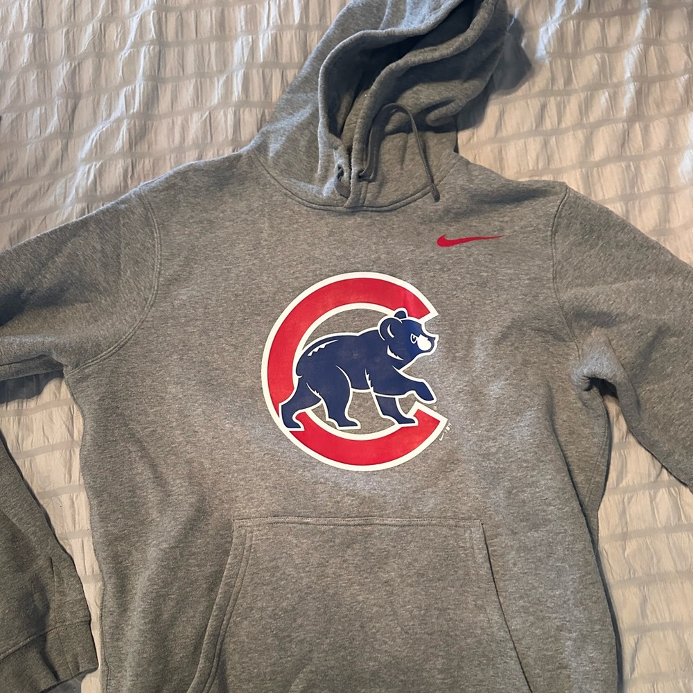 Chicago Cubs’s Nike sweatshirt hoodie